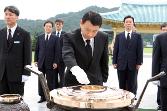 첨부 이미지: 20110823 현충원 참배2.JPG