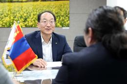첨부 이미지: 20240627 몽골 칭기스칸그룹 방한단 접견2