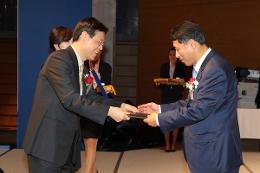 첨부 이미지: 20131029 대한민국 사랑받는 기업 수상식1