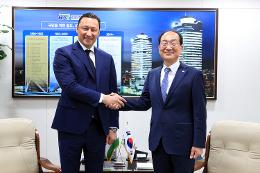 첨부 이미지: 20250409 우즈베키스탄 철도공사 접견1