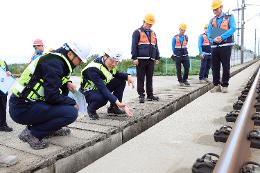 첨부 이미지: 20251014 호남고속 노반침하 현장점검1