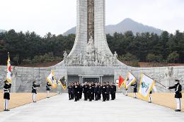 첨부 이미지: 20240102 신년 현충원 참배4