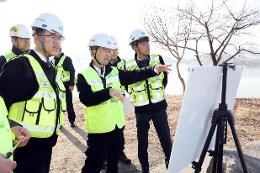 첨부 이미지: 20230208 강원본부 업무보고 및  춘천-속초 철도건설 현장점검2
