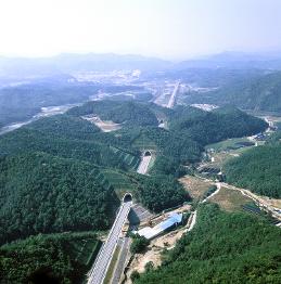 첨부 이미지: 20021008 화신터널(경부고속)3