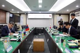 첨부 이미지: 20260930 공단-몽골 울란바토르철도공사 업무협약식3